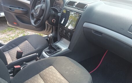Skoda Octavia, 2011 год, 450 000 рублей, 4 фотография