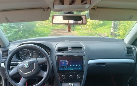 Skoda Octavia, 2011 год, 450 000 рублей, 2 фотография