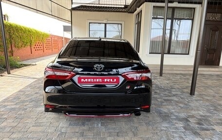Toyota Camry, 2021 год, 2 790 000 рублей, 6 фотография