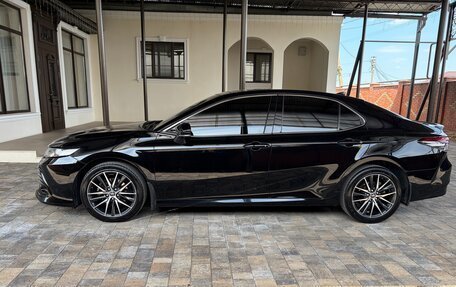 Toyota Camry, 2021 год, 2 790 000 рублей, 9 фотография