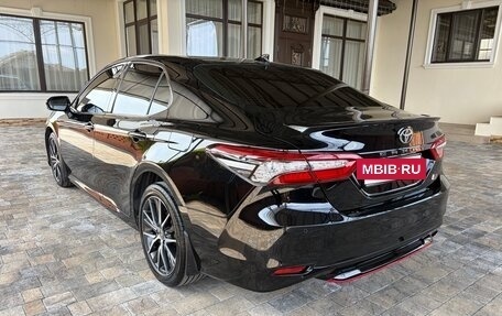 Toyota Camry, 2021 год, 2 790 000 рублей, 8 фотография