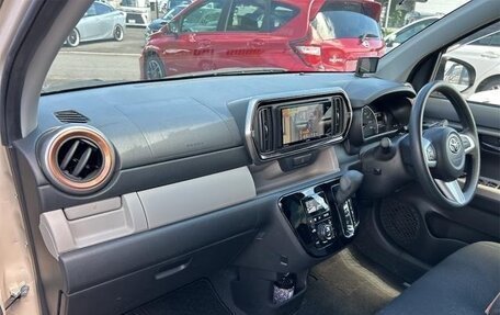 Toyota Passo III, 2022 год, 700 000 рублей, 10 фотография