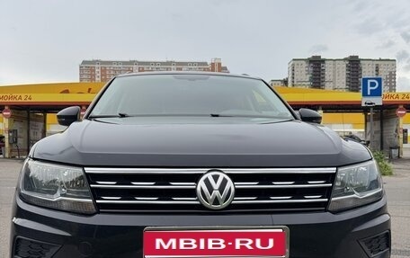 Volkswagen Tiguan II, 2020 год, 2 690 000 рублей, 1 фотография