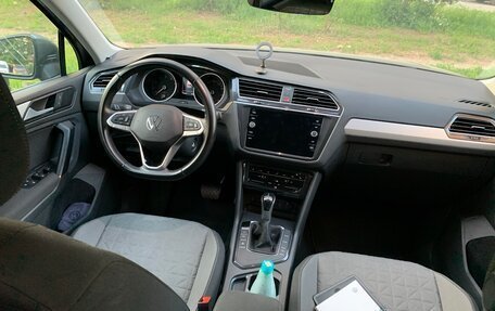 Volkswagen Tiguan II, 2021 год, 2 450 000 рублей, 10 фотография