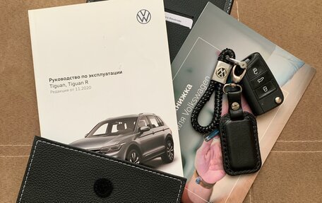 Volkswagen Tiguan II, 2021 год, 2 450 000 рублей, 13 фотография