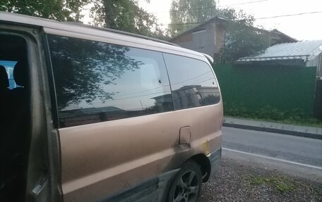 Hyundai Starex I рестайлинг, 2002 год, 215 000 рублей, 6 фотография