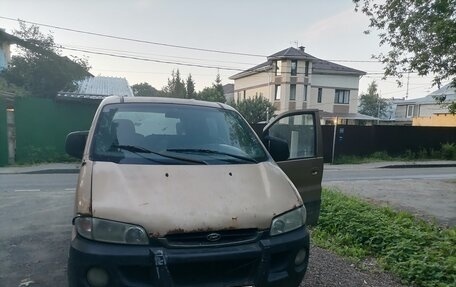 Hyundai Starex I рестайлинг, 2002 год, 215 000 рублей, 8 фотография