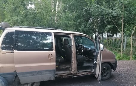 Hyundai Starex I рестайлинг, 2002 год, 215 000 рублей, 18 фотография