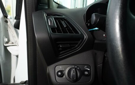 Ford Kuga III, 2017 год, 1 598 000 рублей, 19 фотография