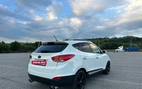 Hyundai Tucson III, 2012 год, 970 000 рублей, 3 фотография