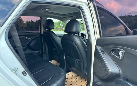 Hyundai Tucson III, 2012 год, 970 000 рублей, 13 фотография