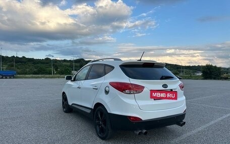 Hyundai Tucson III, 2012 год, 970 000 рублей, 5 фотография
