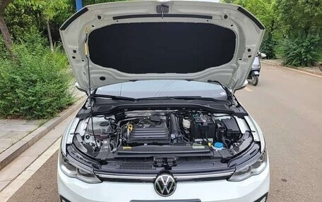 Volkswagen Golf VIII, 2023 год, 1 800 444 рублей, 23 фотография