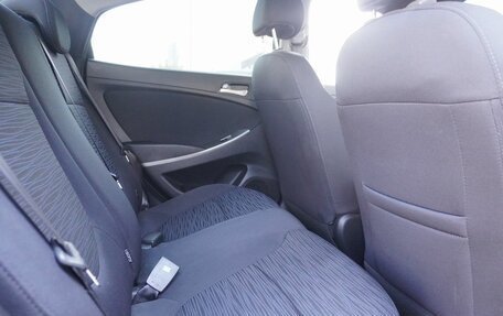 Hyundai Solaris II рестайлинг, 2016 год, 978 000 рублей, 10 фотография