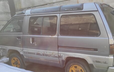 Toyota Lite Ace IV, 1993 год, 70 000 рублей, 3 фотография