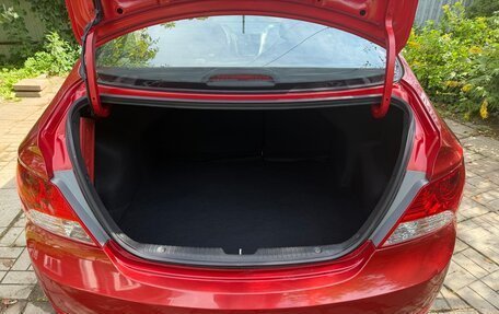 Hyundai Solaris II рестайлинг, 2011 год, 1 300 000 рублей, 6 фотография