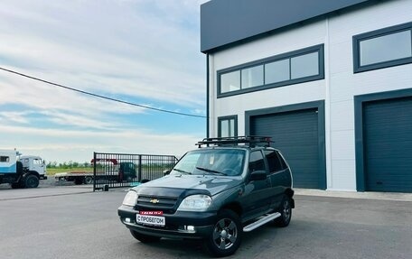 Chevrolet Niva I рестайлинг, 2005 год, 399 999 рублей, 1 фотография