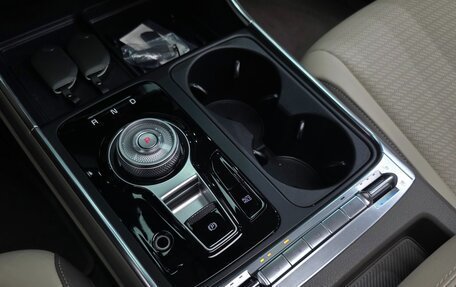 KIA Carnival, 2024 год, 4 897 500 рублей, 25 фотография