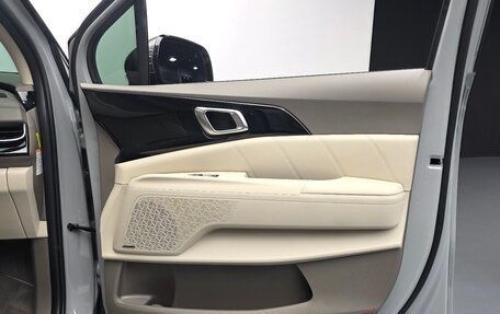 KIA Carnival, 2024 год, 4 897 500 рублей, 34 фотография