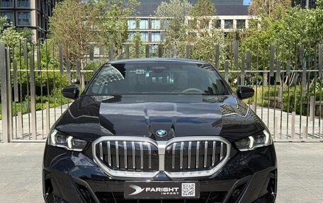BMW 5 серия, 2025 год, 7 950 000 рублей, 2 фотография