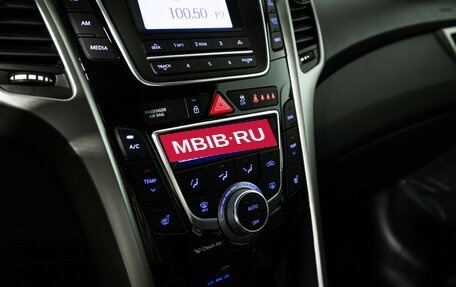 Hyundai i30 II рестайлинг, 2015 год, 1 299 700 рублей, 15 фотография