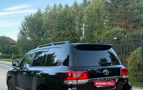 Toyota Land Cruiser 200, 2015 год, 5 495 000 рублей, 6 фотография