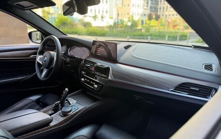 BMW 5 серия, 2019 год, 5 490 000 рублей, 17 фотография