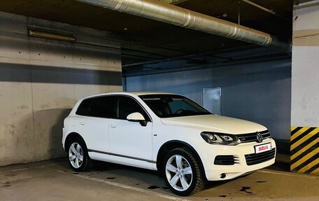 Volkswagen Touareg III, 2010 год, 2 000 000 рублей, 2 фотография