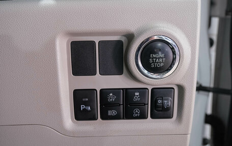 Toyota Passo III, 2019 год, 899 000 рублей, 26 фотография