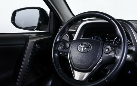 Toyota RAV4, 2018 год, 2 128 000 рублей, 14 фотография