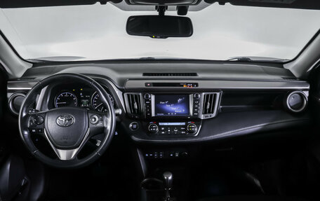 Toyota RAV4, 2018 год, 2 128 000 рублей, 18 фотография