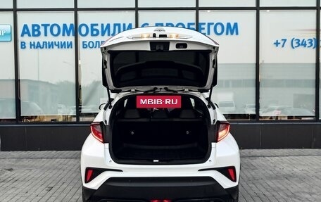 Toyota C-HR I рестайлинг, 2019 год, 2 659 000 рублей, 20 фотография