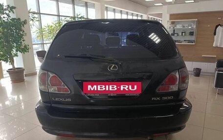 Lexus RX IV рестайлинг, 2003 год, 750 000 рублей, 6 фотография