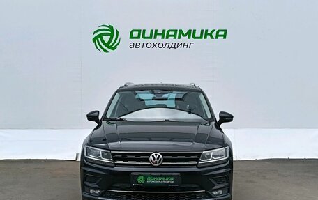 Volkswagen Tiguan II, 2018 год, 1 895 000 рублей, 2 фотография