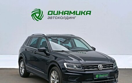 Volkswagen Tiguan II, 2018 год, 1 895 000 рублей, 3 фотография