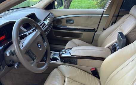BMW 7 серия, 2005 год, 820 000 рублей, 14 фотография