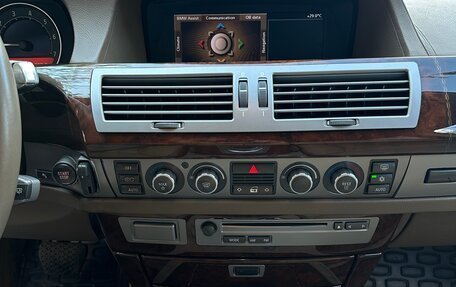 BMW 7 серия, 2005 год, 820 000 рублей, 18 фотография