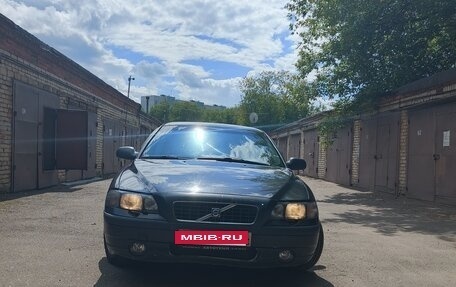 Volvo S60 III, 2001 год, 350 000 рублей, 1 фотография