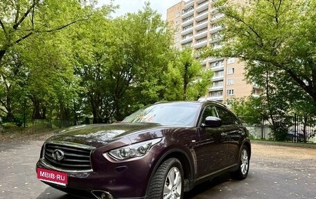 Infiniti FX II, 2013 год, 2 200 000 рублей, 1 фотография