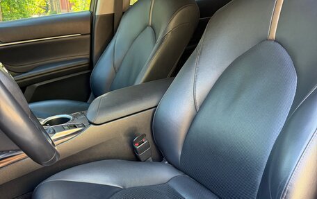 Toyota Camry, 2020 год, 2 499 999 рублей, 9 фотография