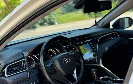 Toyota Camry, 2020 год, 2 499 999 рублей, 7 фотография