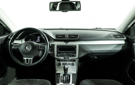 Volkswagen Passat B7, 2012 год, 1 149 700 рублей, 14 фотография