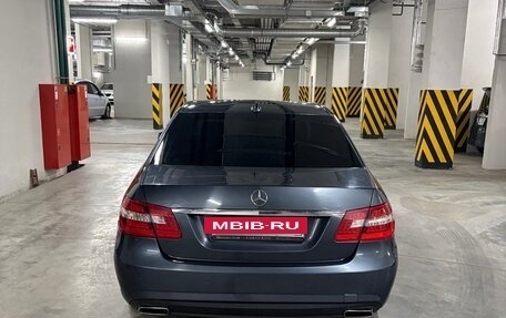 Mercedes-Benz E-Класс, 2012 год, 1 850 000 рублей, 3 фотография