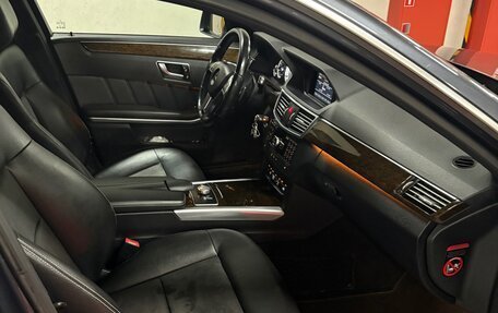 Mercedes-Benz E-Класс, 2012 год, 1 850 000 рублей, 17 фотография