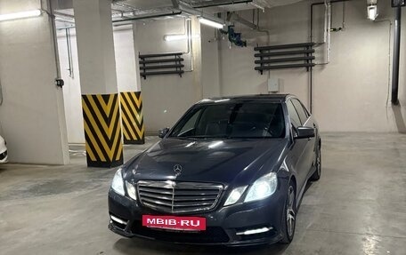Mercedes-Benz E-Класс, 2012 год, 1 850 000 рублей, 14 фотография