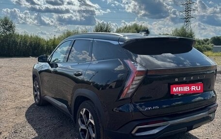Geely Atlas, 2024 год, 2 840 000 рублей, 5 фотография