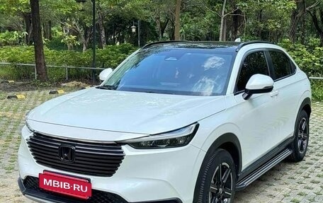 Honda Vezel, 2023 год, 1 295 666 рублей, 3 фотография