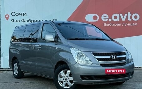 Hyundai Grand Starex Grand Starex I рестайлинг 2, 2011 год, 1 830 000 рублей, 3 фотография