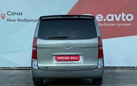 Hyundai Grand Starex Grand Starex I рестайлинг 2, 2011 год, 1 830 000 рублей, 5 фотография