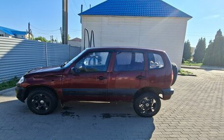 Chevrolet Niva I рестайлинг, 2003 год, 240 000 рублей, 4 фотография